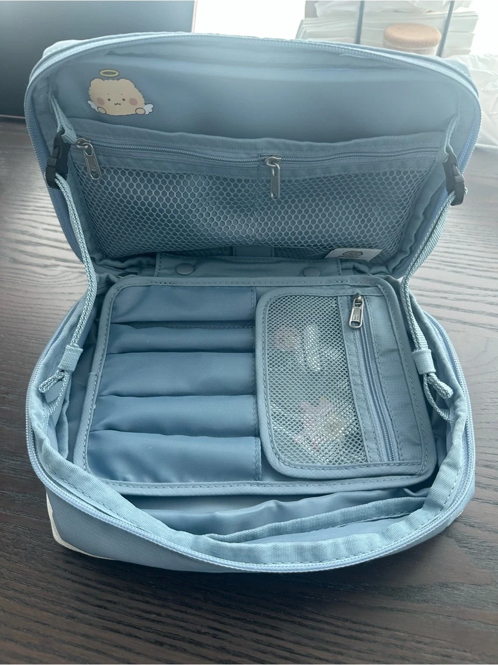 BRANDEN x Mangomee Limited Edition Expandable Beauty Pouch 255g
